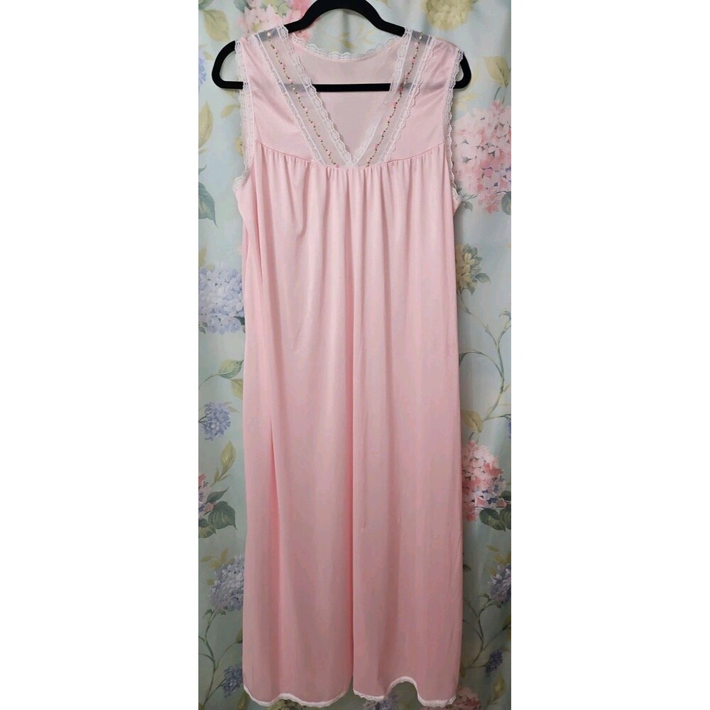 Vintage Velrose Pink Long Nightgown Lace Trim Embroidered Flowers 70s  Nylon